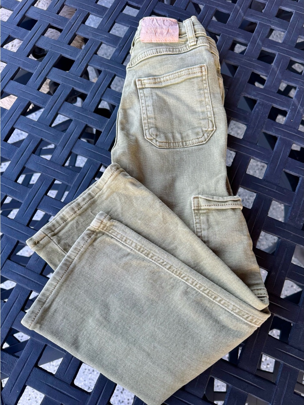 Zara Girls Olive Green Cargo Jeans - Classic Utility Style - Size 7 Kids - Picture 3 of 11